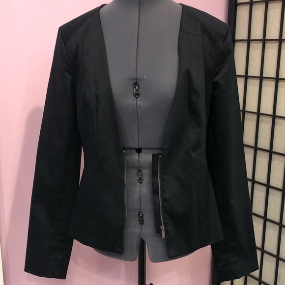 ATTENTION Women's Sateen Front Zip black tailored hourglass Blazer sizeS NWOT - Picture 7 of 10